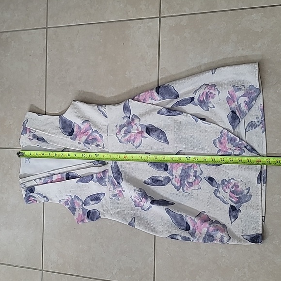 TOBI MINI DRESS DEEP V CUT - Picture 9 of 13